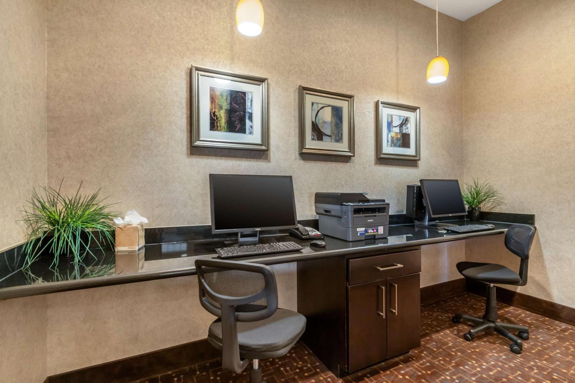 Hotel Western Inn&suites 3*