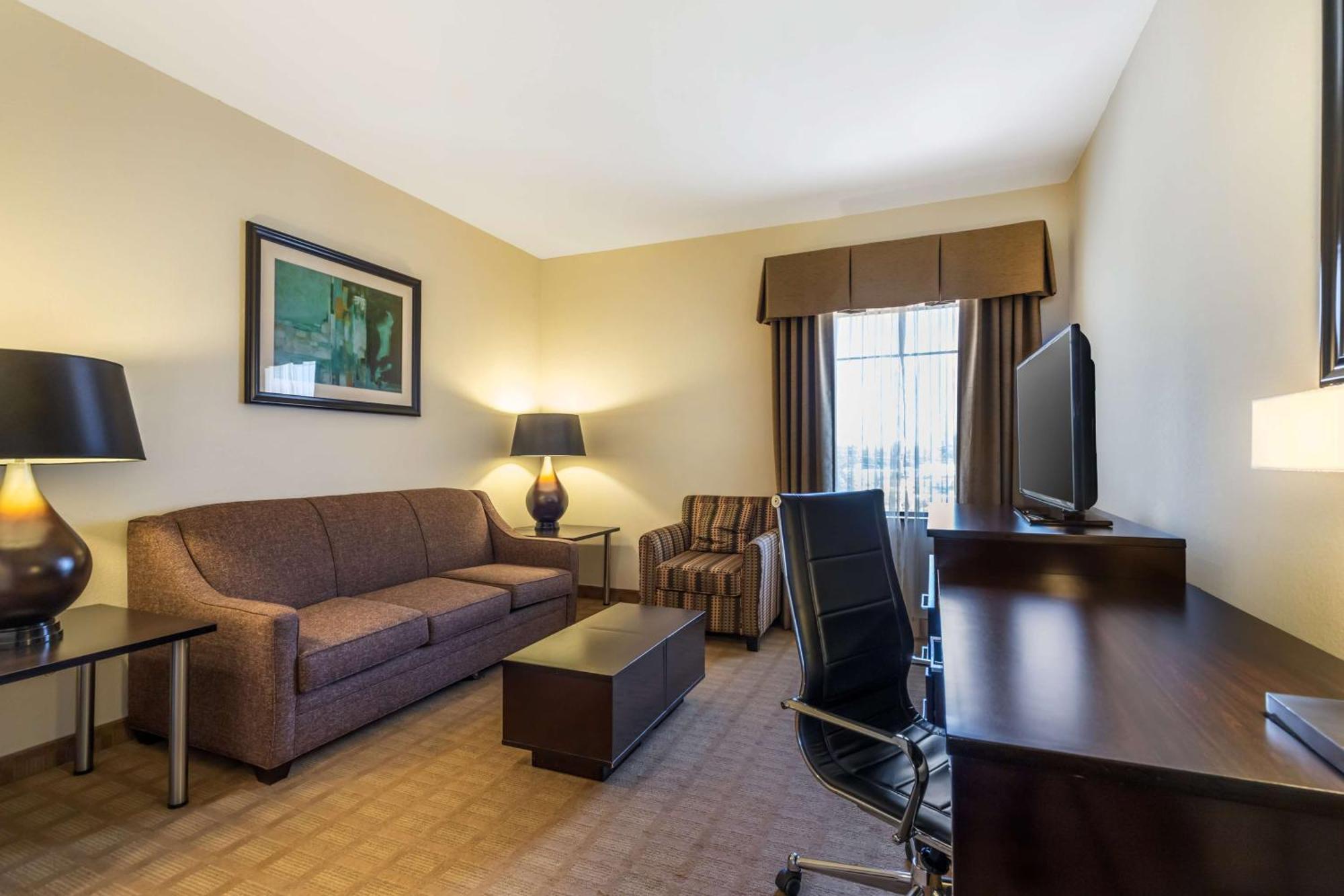 Hotel Western Inn&suites Lytle