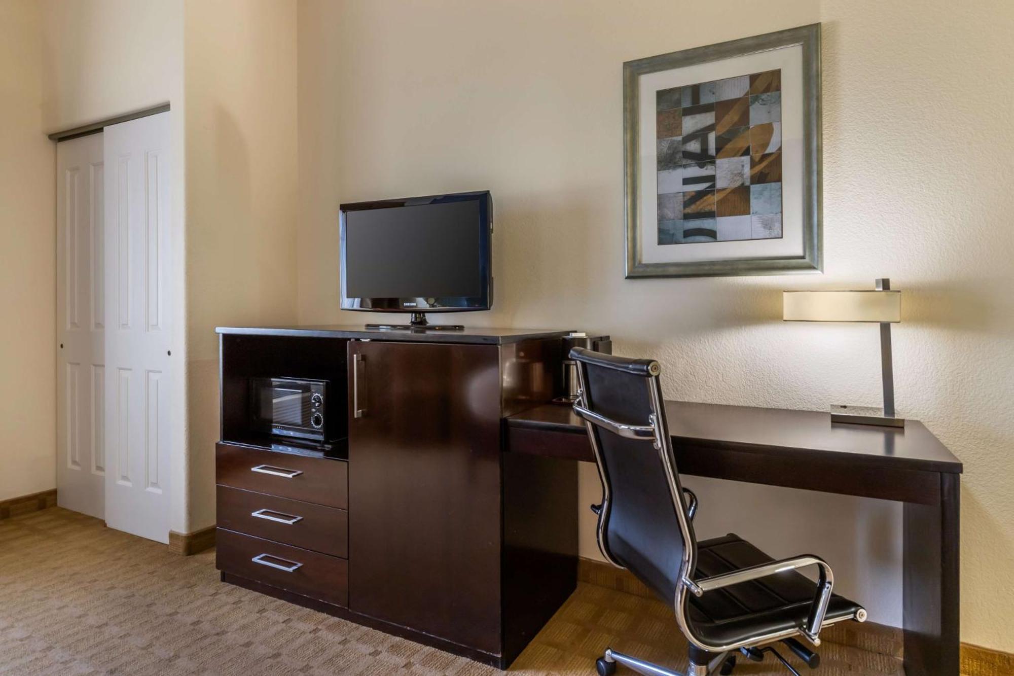Western Inn&suites 3* Lytle