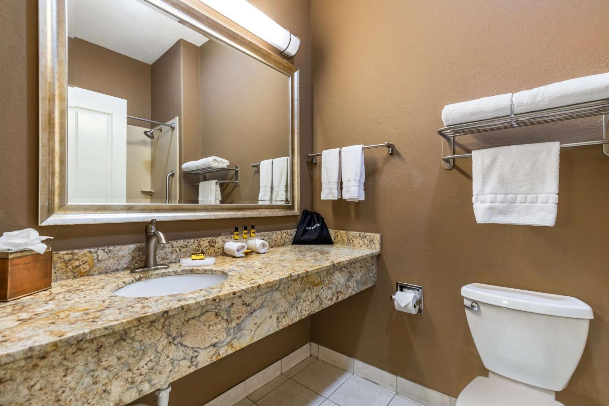 Western Inn&suites Hotel 3*